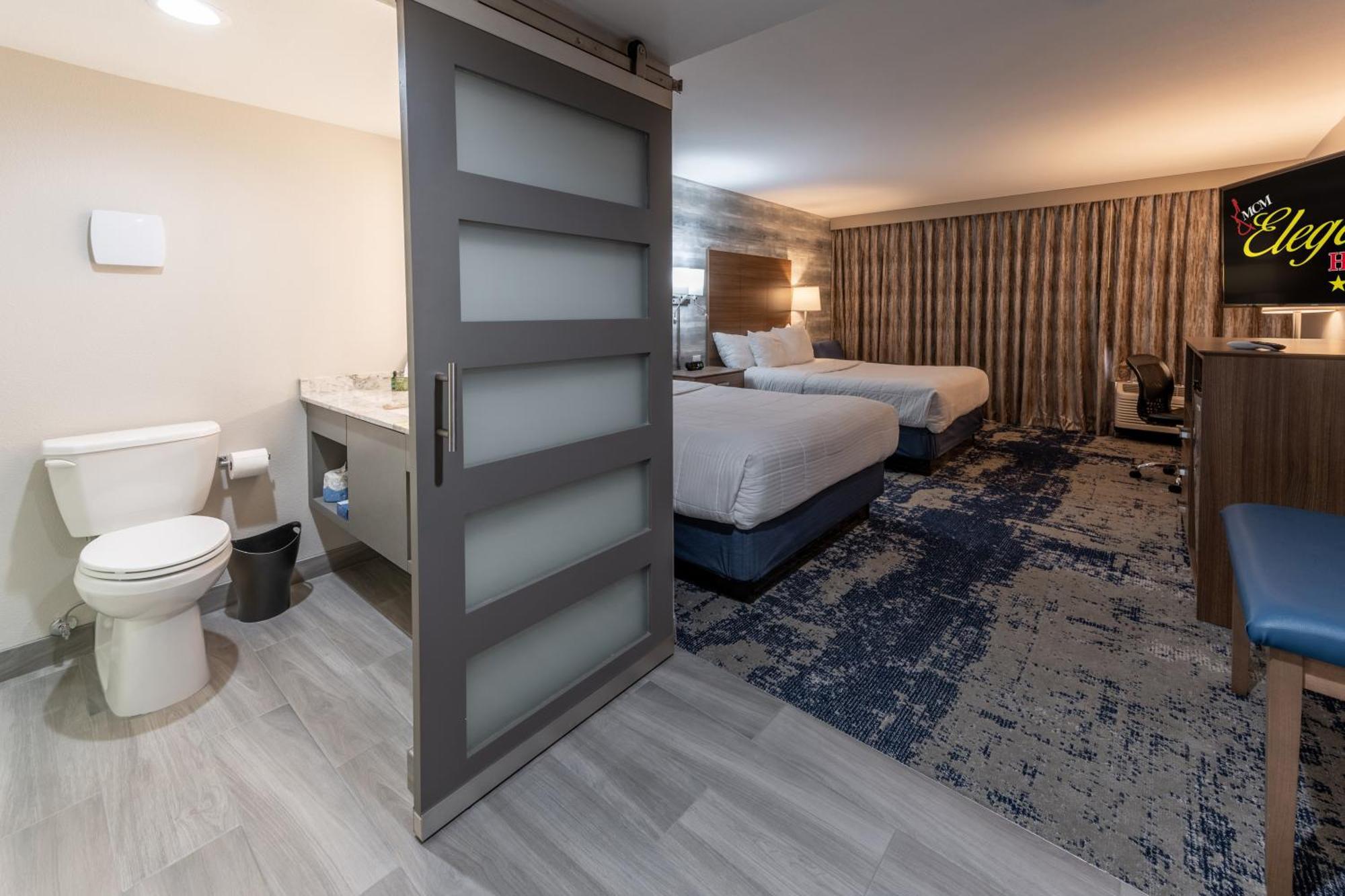 Mcm Elegante Hotel Odessa Exterior photo
