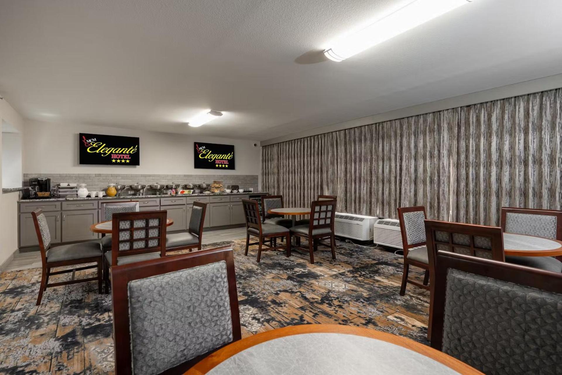 Mcm Elegante Hotel Odessa Exterior photo