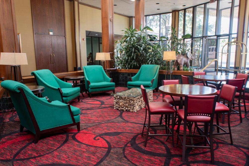 Mcm Elegante Hotel Odessa Exterior photo