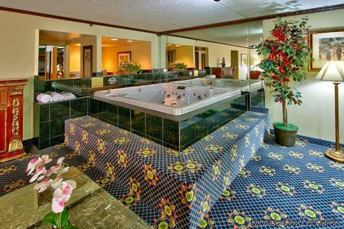 Mcm Elegante Hotel Odessa Facilities photo